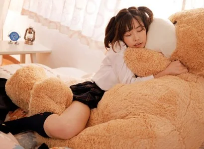 Trời đang mưa to khiến tôi phải đợi mưa tạnh
